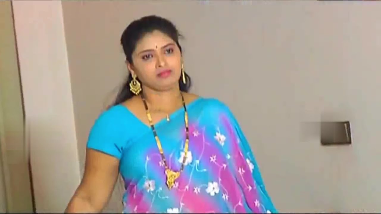 Unknown Telugu Crime Aunty Actress Hot Sexy Look In Sky Blue Colour Saree  Entry Scene - YouTube