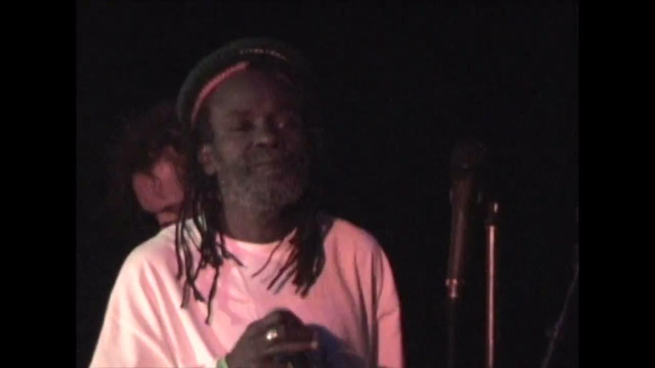 Wailing Souls War Deh Round A John Shop Wailing Souls 'War Deh Round A John Shop' Reggae on the River July 19