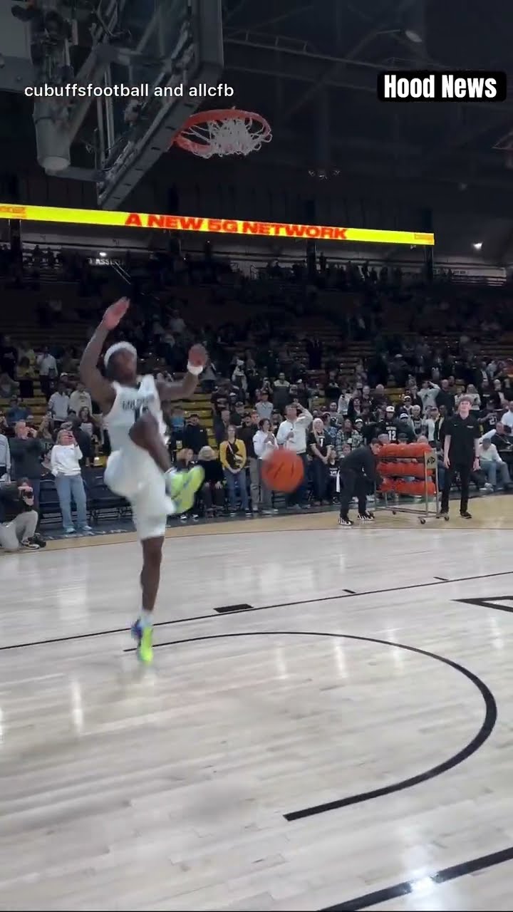 That’s a tough dunk #hoodnews #travishunter #colorado #dunk #basketball #sports #omg #wow #how #wtf