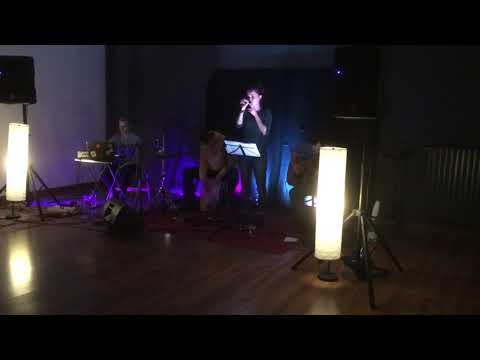 Cherry Cat In Italy - live