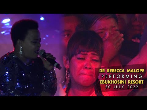 Rebbeca Malope Performance left Crowed CRYING