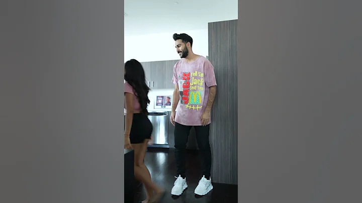When u date a short girl #shorts - DayDayNews