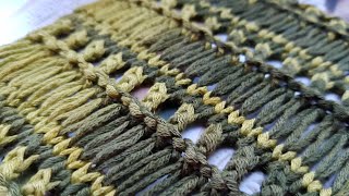 Эффектная комбинация вытянутых петель с фелейной сеткой в новом узоре спицами 🤩 knitting pattern.