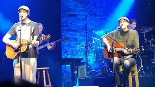 Vignette de la vidéo "James Taylor and Ben Taylor - Carolina in My Mind - Raleigh"