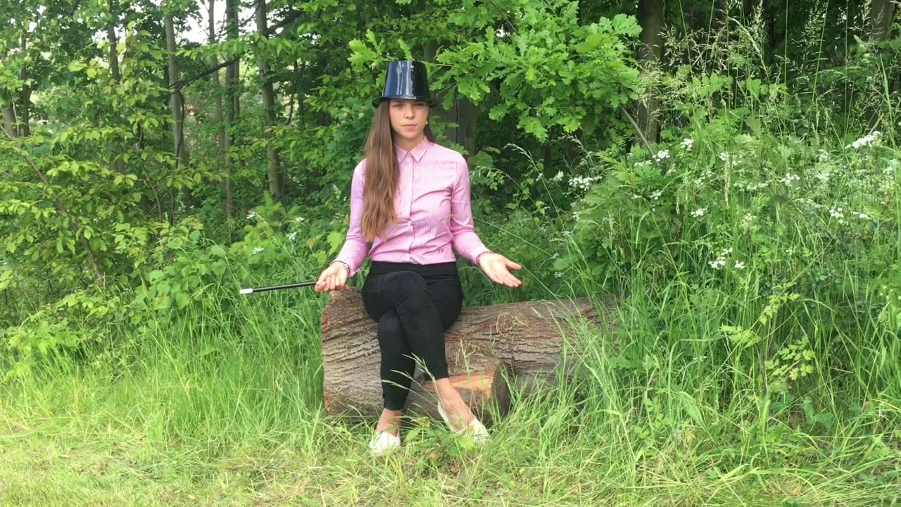 Opakování hodin a procvičování počtů s kouzelníkem