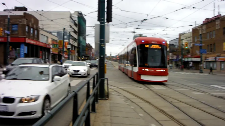 Chinatown, Street car e CN Tower - Toronto 2016