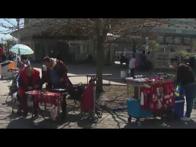 Nyc Cracking Down On Street Vendors Without Permits