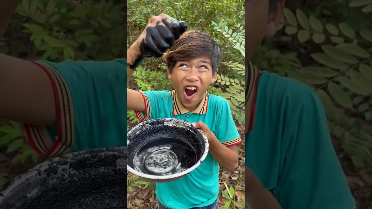 Survival Skills: Simple but Useful in jungle#bushcraft #camping #outdoors #useful#shorts #survival😱😂