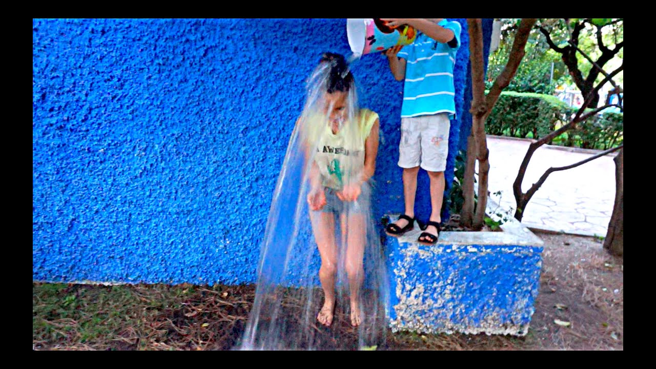 embarazo de 22 semanas Ice bucket challenge - ELA reto del cubo de agua helada