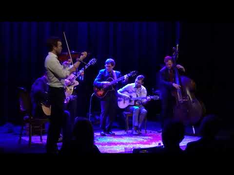 frank-vignola’s-hot-jazz-guitar-trio-and-hot-club-of-philadelphia---honeysuckle-rose