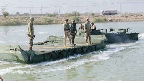 This Is How US Army Engineers Are Helping The Iraqi Army Fight ISIS - Newsy