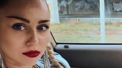 It announces the cover 