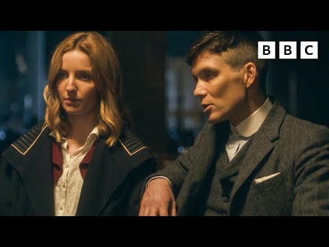 Tommy & Grace's first kiss  Peaky Blinders – BBC 