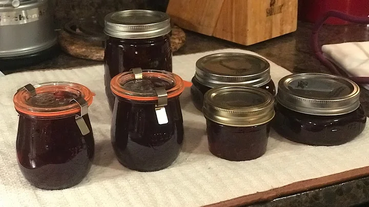 Canning: Cranberry Jalapeo Pepper Jelly in Weck Je...