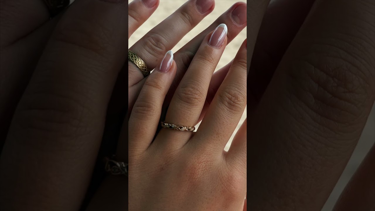 The Vintage Floral Wedding Ring by Lisa Robin