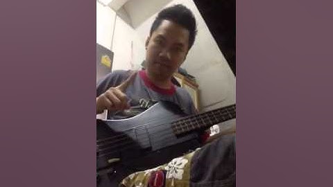 Thumbnail of Epiphone thunderbird Goth Test