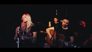 Chloe Adams - Devil in the Red Dress (Live at the Green Note) chords