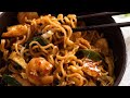 Mie goreng mee goreng  indonesian noodles