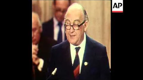 SYND 2 9 74 TRADE UNION CONGRESS OPENS