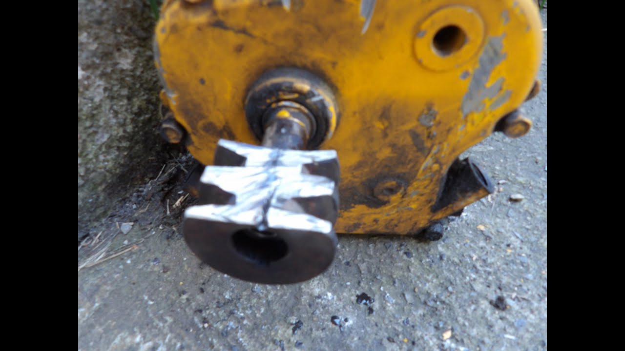 How to remove a stubborn pulley from a shaft. - YouTube