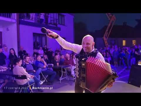 Marcin Wyrostek w Bochni - szczekający pies i zabawa z publicznością [17.06.2022]