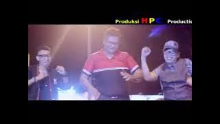 Lagu Kocak Minang, GADELE TANGAH BALAI,,Yuang Lesek,Mak Oyak,Mr Lesuik,Don Gebot,