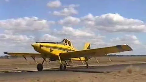 AIRCAIR Airtractors on cotton spraying (defoliatin...