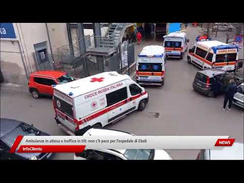 Eboli, ambulanze in attesa e traffico in tilt: non c'è pace per l'ospedale ebolitano