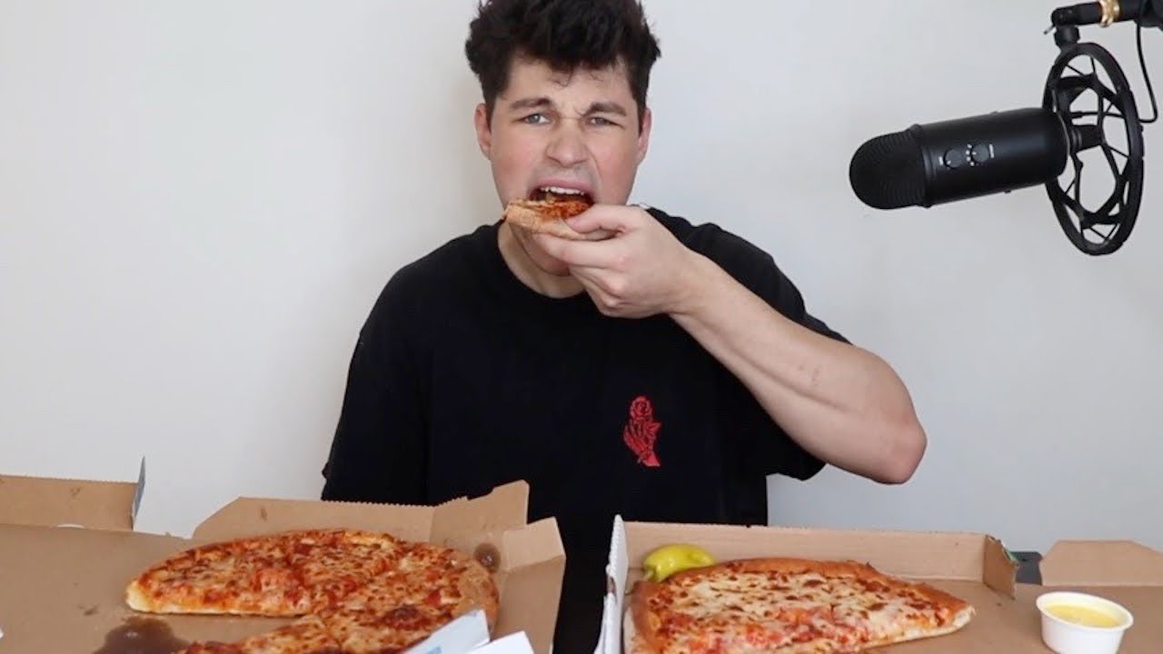 Dominos Vs Papa Johns Best Pizza Review 2021