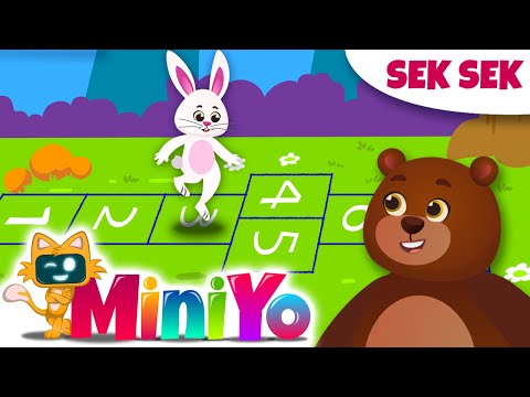 Küçük Tavşan ile Tombik Ayı Sek Sek Oynuyor | Geleneksel Oyunlar