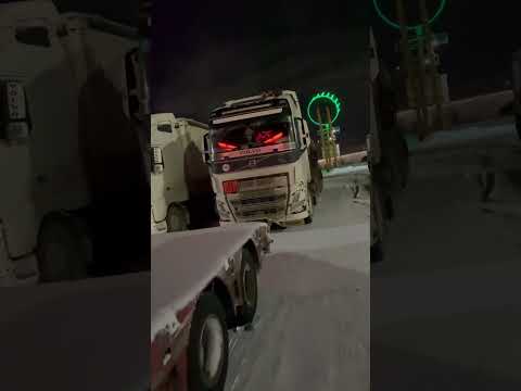 Глаза на грузовике!