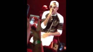 August Alsina performing Kissin' On My Tattoos (Providence, RI)