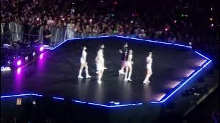 Love Dive - IVE (live Madrid)