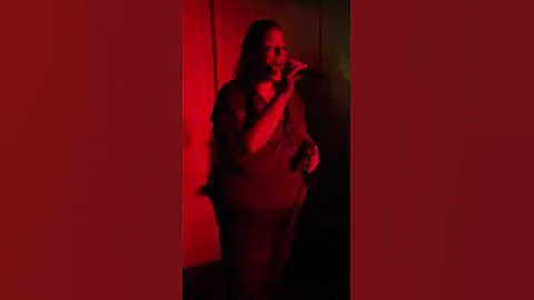Amy - mugshots karaoke