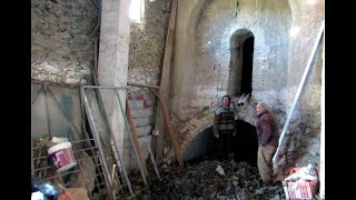 Restaurando un antiguo horno cerámico