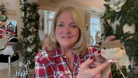 Vlogmas 2025 Day 6 - Pica Pau week 2 Advent openings! And my struggles with Owen Stout!