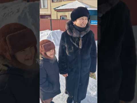 8 б класс поздравил учителя с юбилеем. #shorts