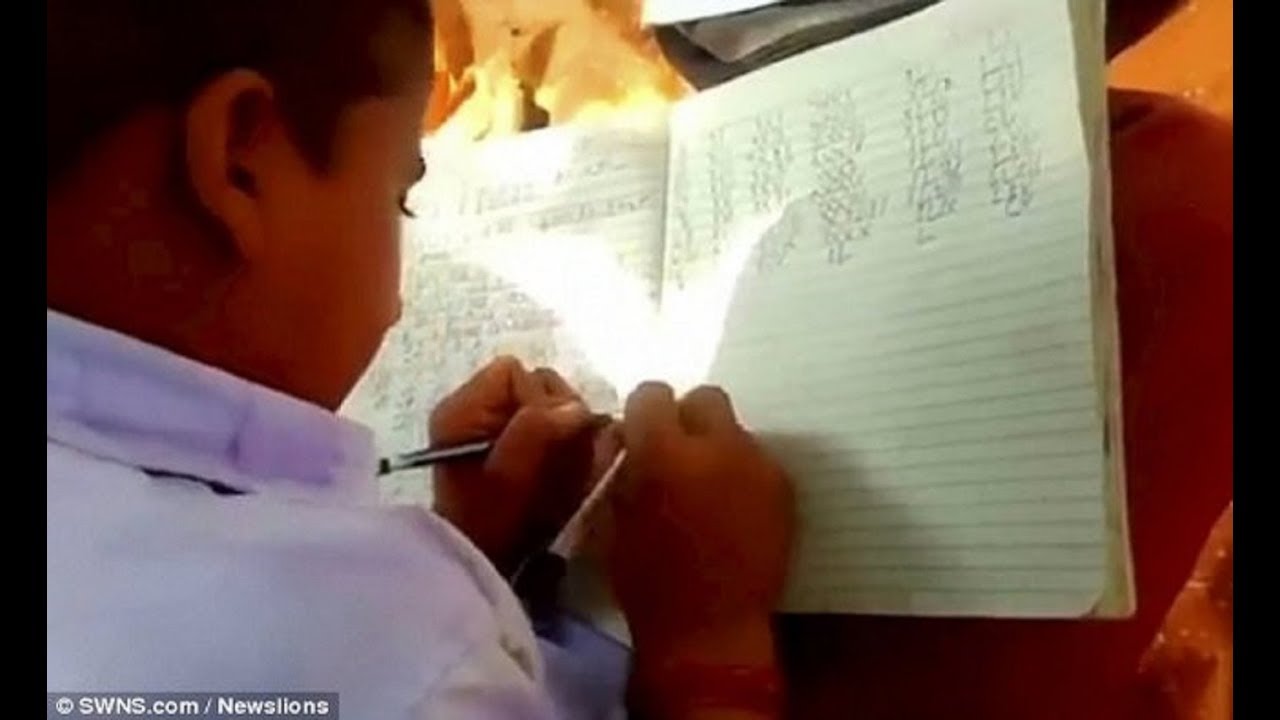 A escola que ensina a escrever com as duas mãos, ao mesmo Tempo - YouTube