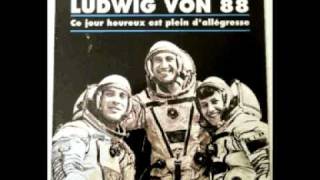 Watch Ludwig Von 88 Sous Le Soleil Des Tropiques video