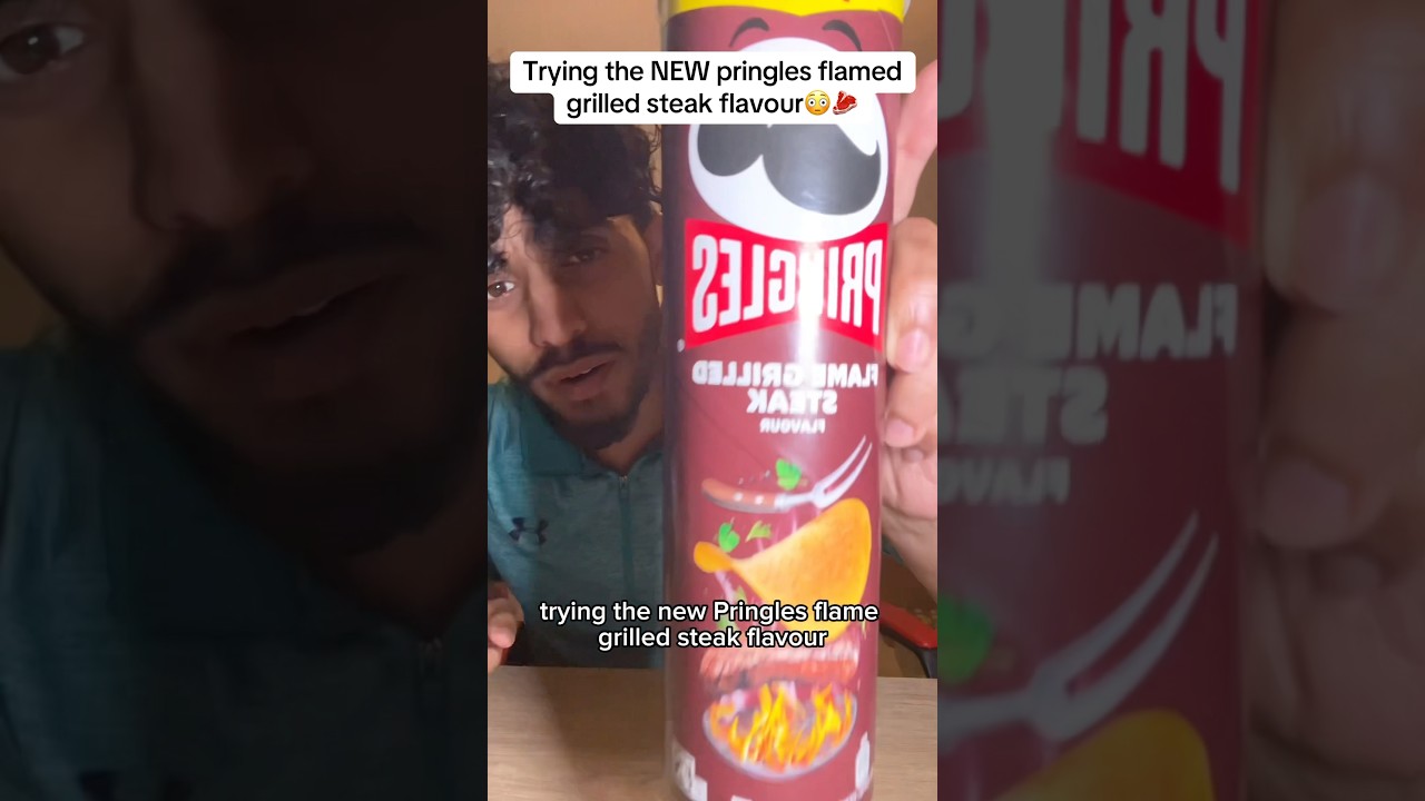 Пробую НОВЫЕ чипсы Pringles со вкусом жареного стейка от Asda😳🥩 