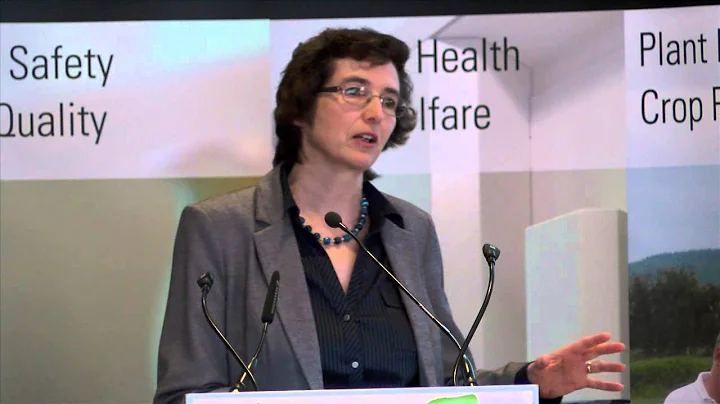 Dr Linda Farmer at the Dairy Conference 2014