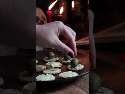 Canapés de Aranha - #shorts do Cozinha - #cozinhadebruxa