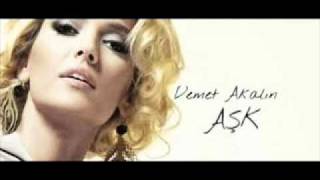 Demet Akalin - Yanan Atesi Sondurduk (Yeni 2011).wmv Resimi