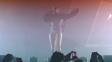 Charli XCX - Click (feat  Kim Petras) - LIVE @ The Wiltern - LA - 10-01-19