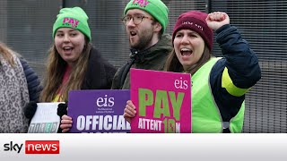Strikes: Potential divides in the NHS as only nurses' union enters talks with government