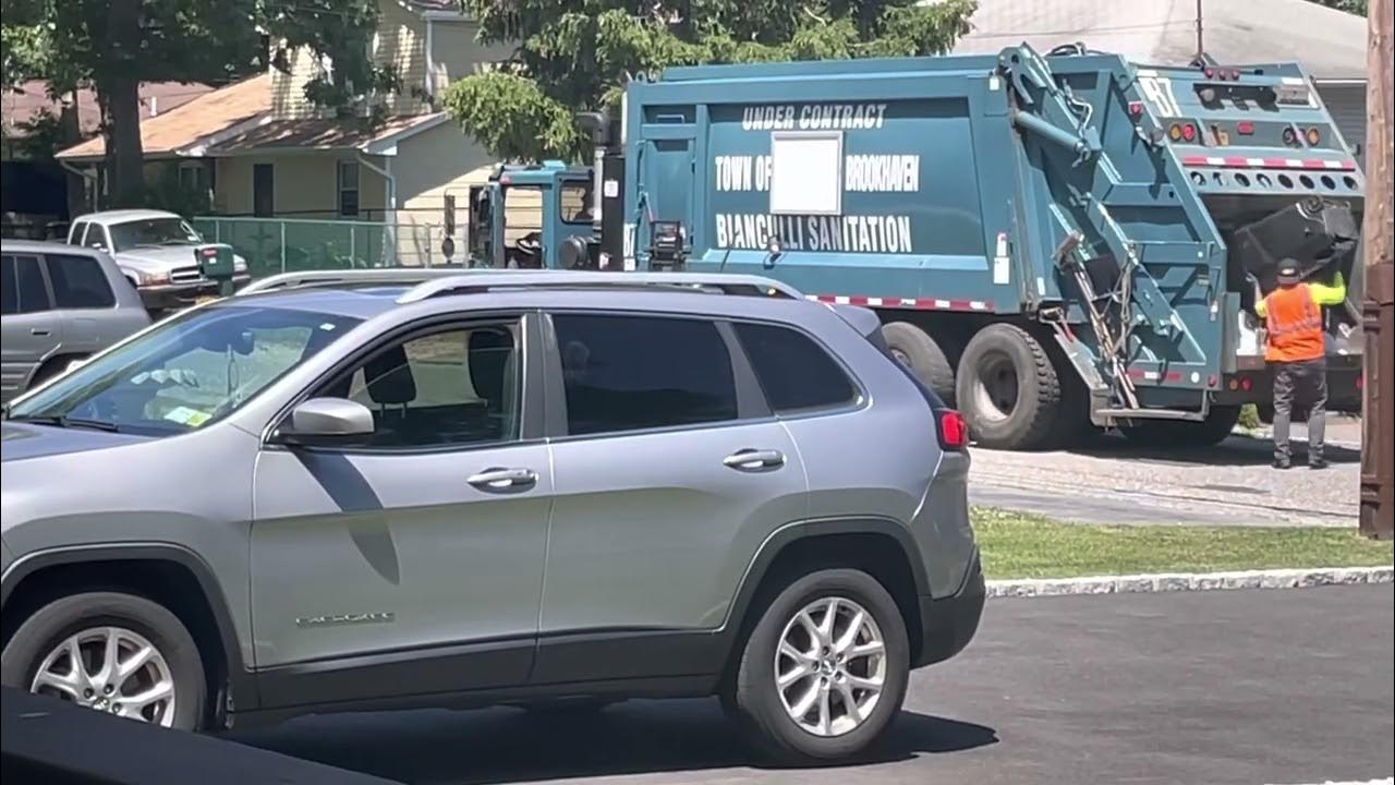 The Town of Brookhaven Bianculli Sanitation CCC Heil Garbage Truck B7