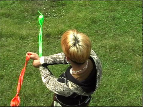 Poi Dancing Tutorial: 5-beat weaves and related theory (Intermediate)