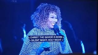 Watch Yolanda Adams Silent Night video