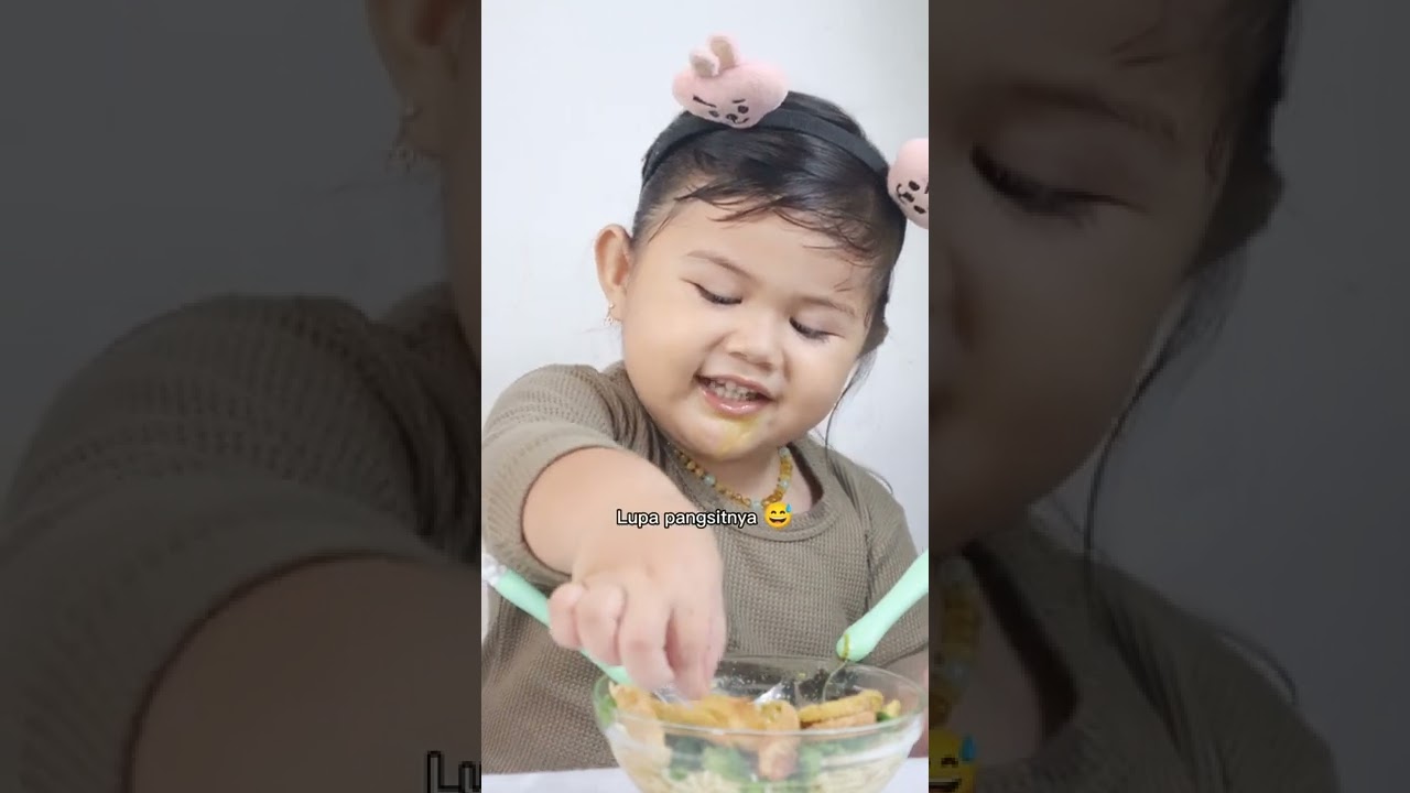 Makan Mie Ayam Buatan Mama ❤️