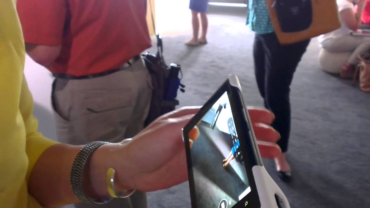 Nokia Lumia 1020 - Camera grip demo technology readiness level